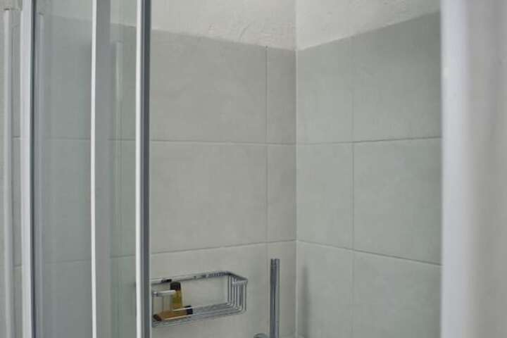 Room 85 of 132