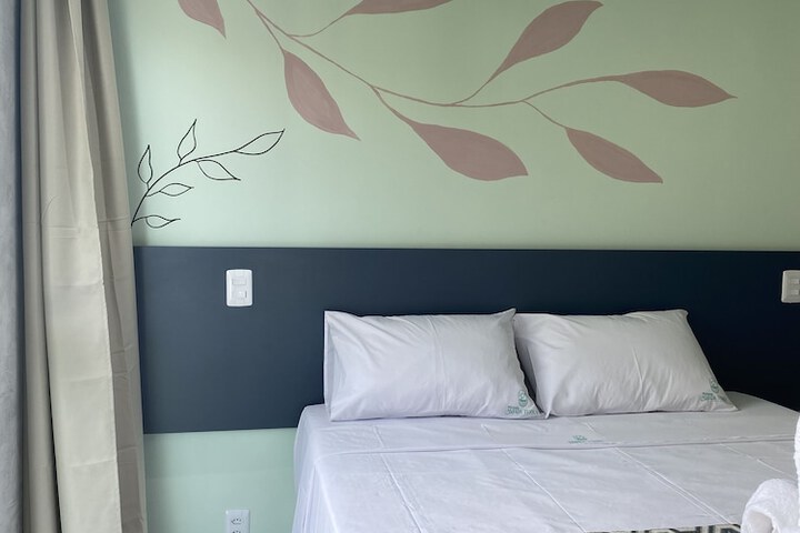 Room 19 of 98