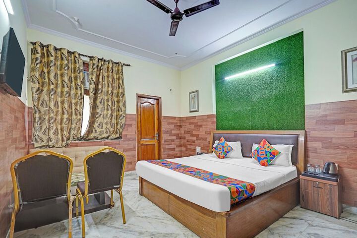 Room 8 of 26