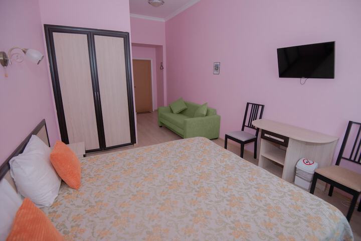 Room 13 of 75