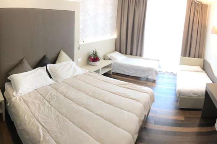 Room 16 of 71