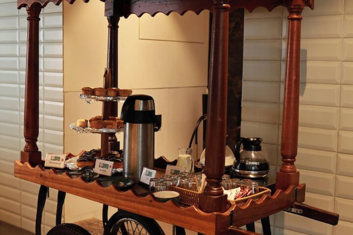 Breakfast/Coffee Service 41 of 53