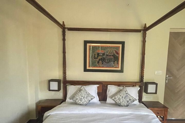 Room 6 of 7