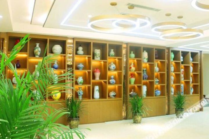 Hotel Interior 20 of 44