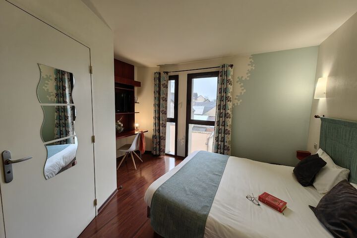 Room 49 of 84