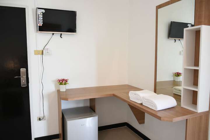 Room 18 of 51