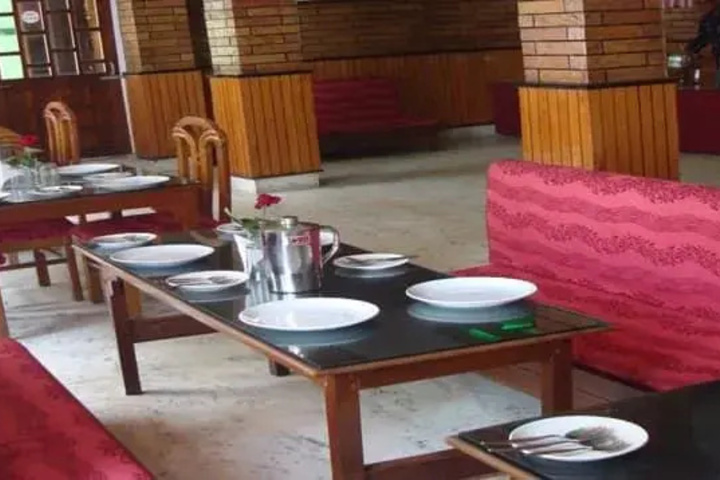 Dining 2 of 3