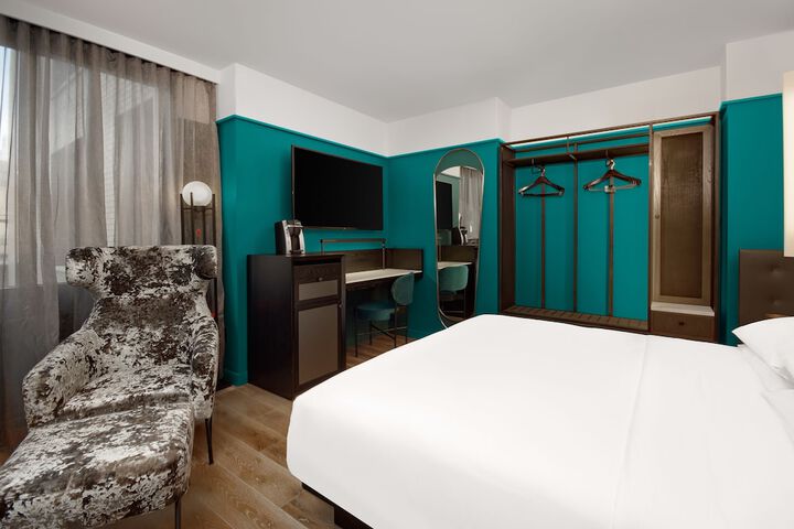 Room 12 of 56