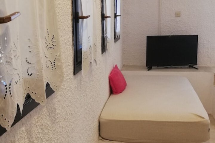 Room 34 of 103