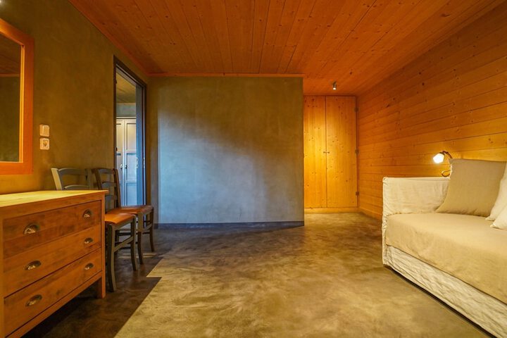 Room 38 of 64