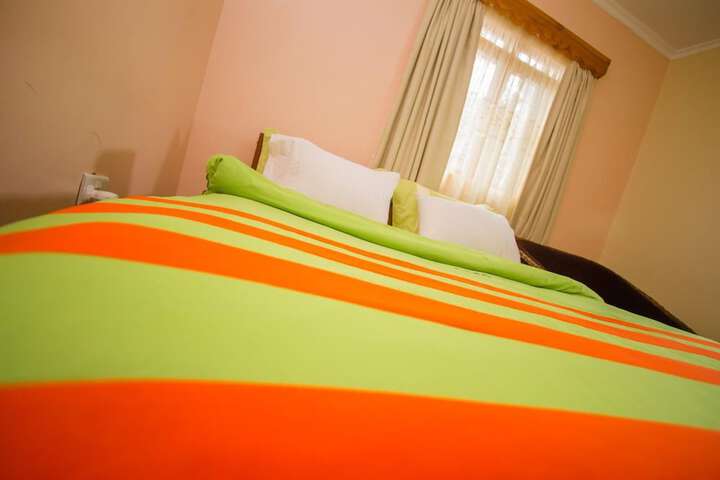 Room 4 of 31