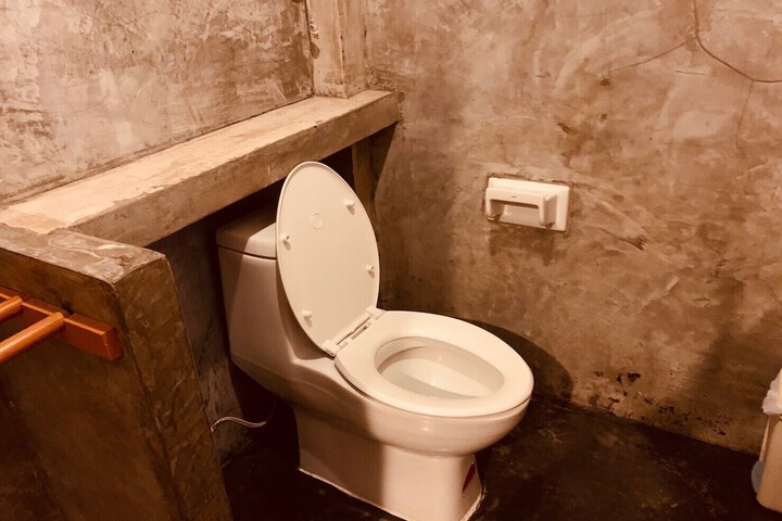 Room 71 of 93