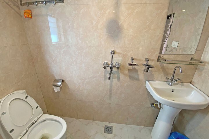 Room 15 of 70