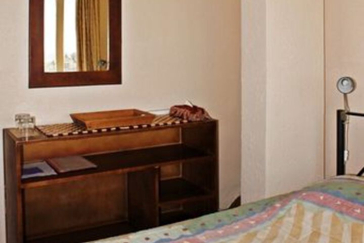 Room 5 of 24