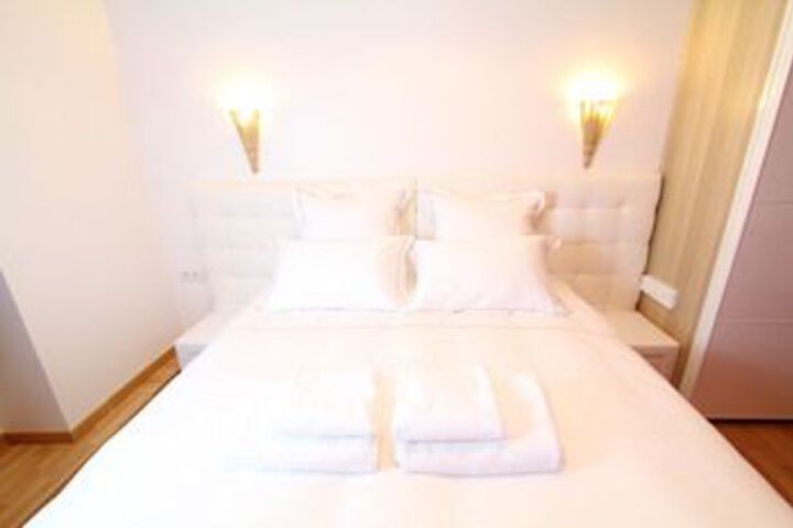 Room 10 of 41