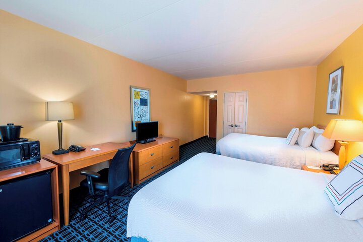 Room 15 of 37