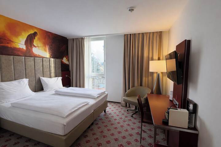 Room 4 of 29