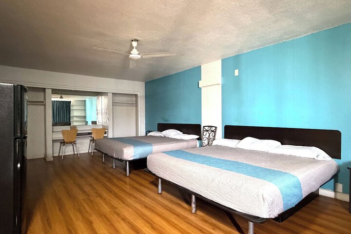 Room 8 of 22