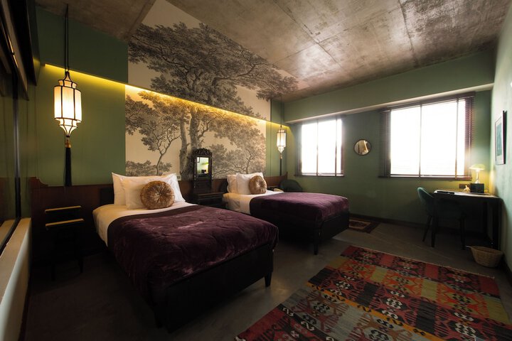 Room 13 of 48