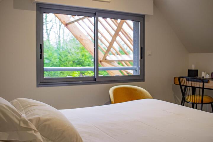 Room 5 of 70