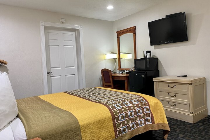 Room 22 of 50