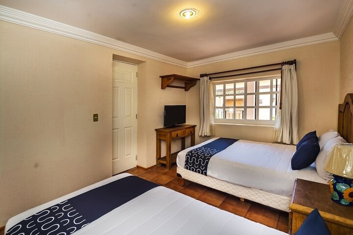 Room 13 of 36