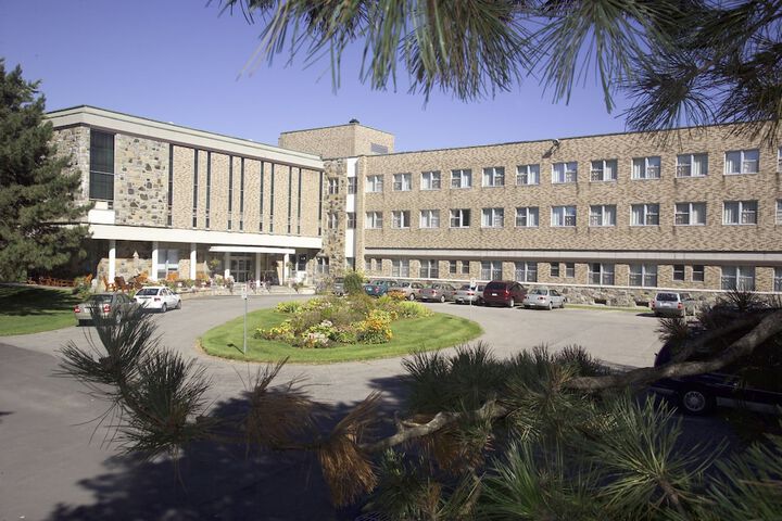 Hotel Entry