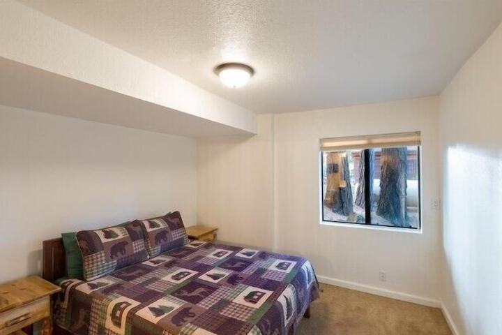 Room 4 of 26