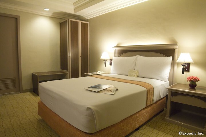 Room 8 of 44