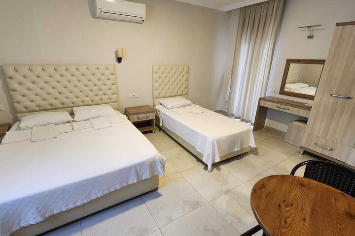 Room 4 of 51