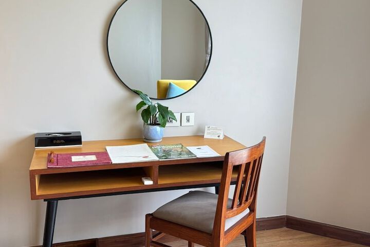 Room 13 of 72