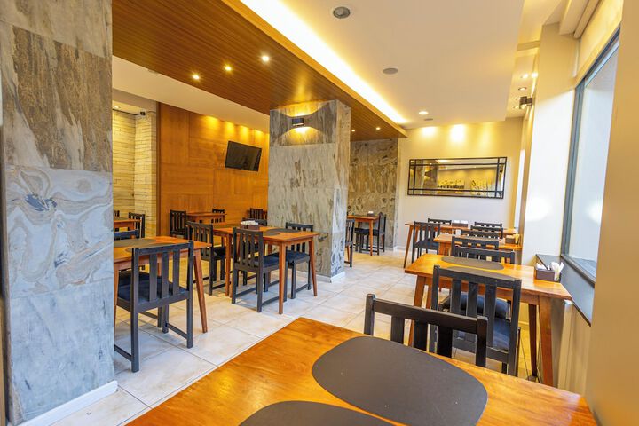 Breakfast area