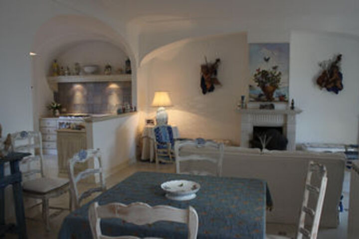 Room 21 of 31
