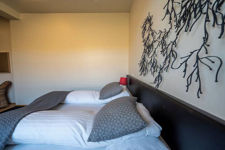 Room 15 of 64