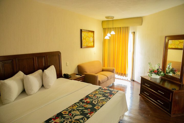 Room 16 of 44