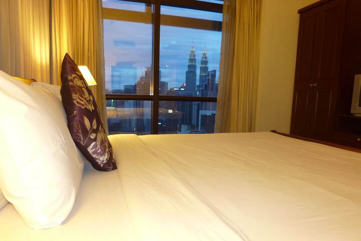 Room 35 of 63
