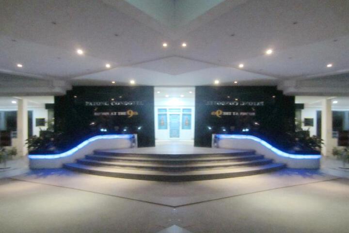 Hotel Entry