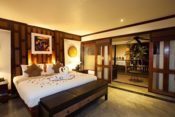 Room 15 of 48