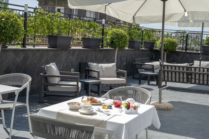 Terrace/Patio 42 of 48