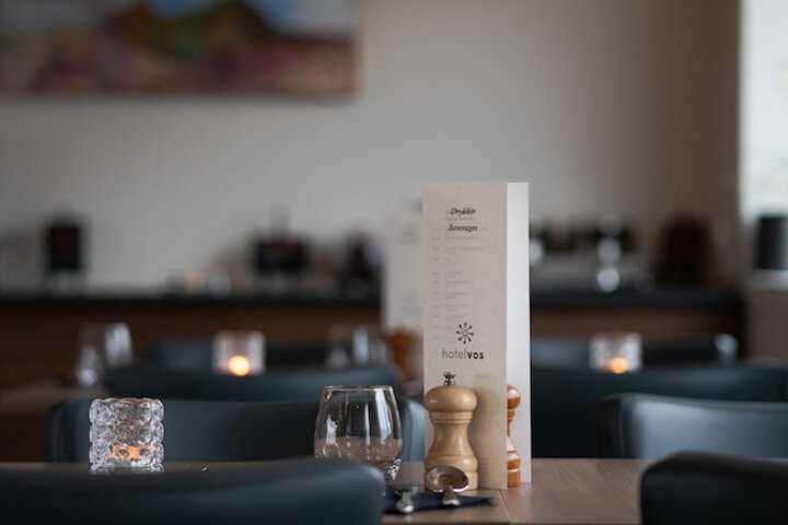 Dining 32 of 72