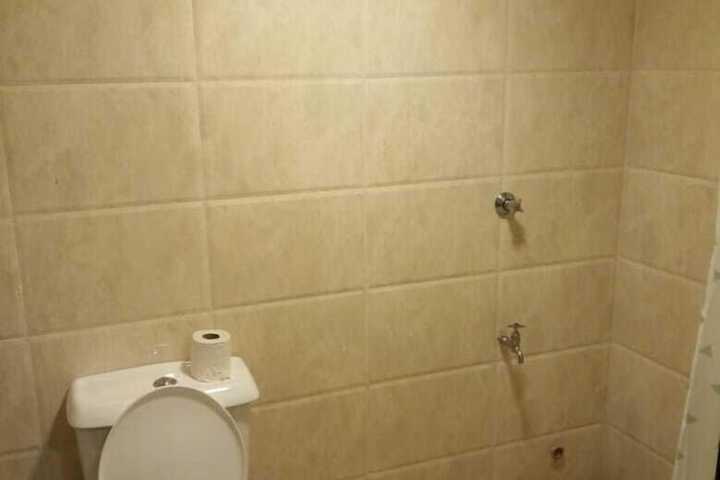 Room 5 of 11