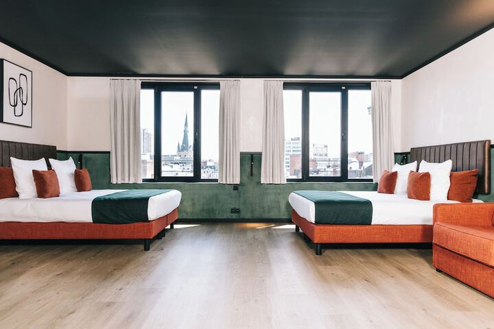 Room 47 of 174