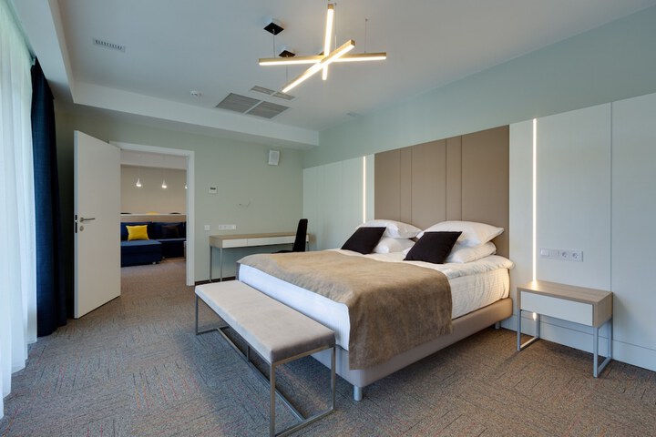 Room 91 of 118