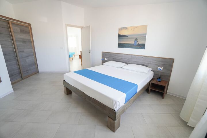 Room 10 of 71