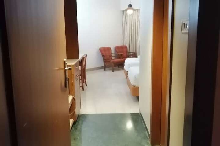 Room 62 of 181