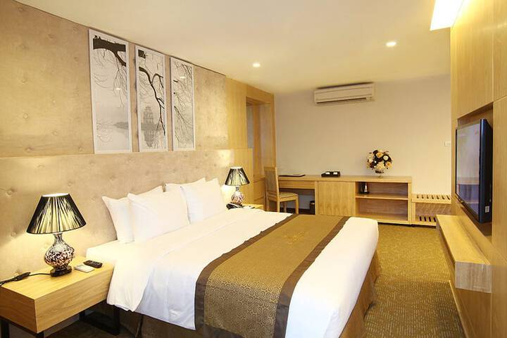 Room 16 of 112