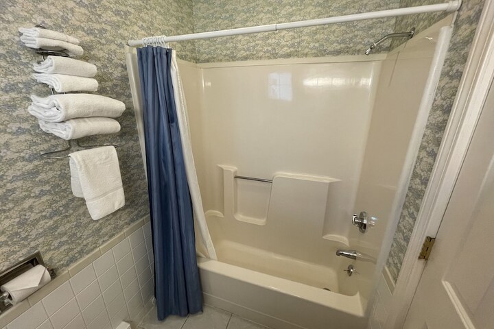 2 Double Beds (2 of 8)
