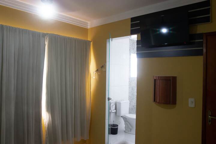 Room 5 of 14