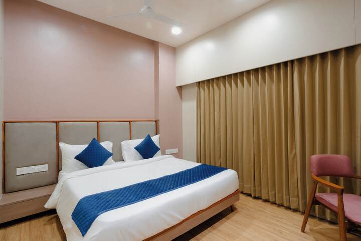 Room 14 of 40