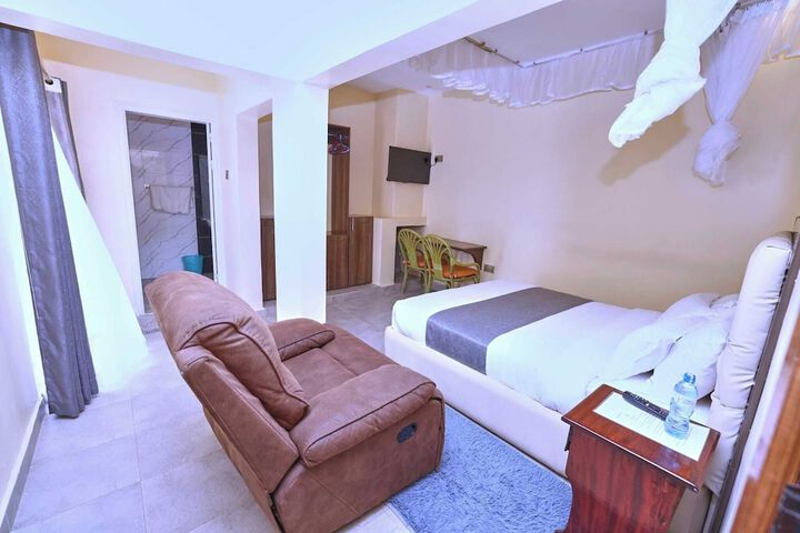 Room 10 of 51